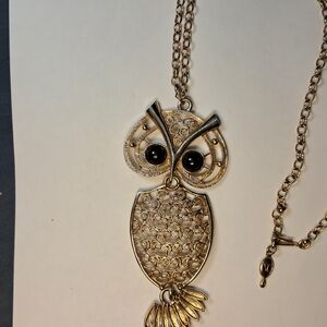 Vintage Sarah Coventry Owl Pendant Necklace (Goldtone)